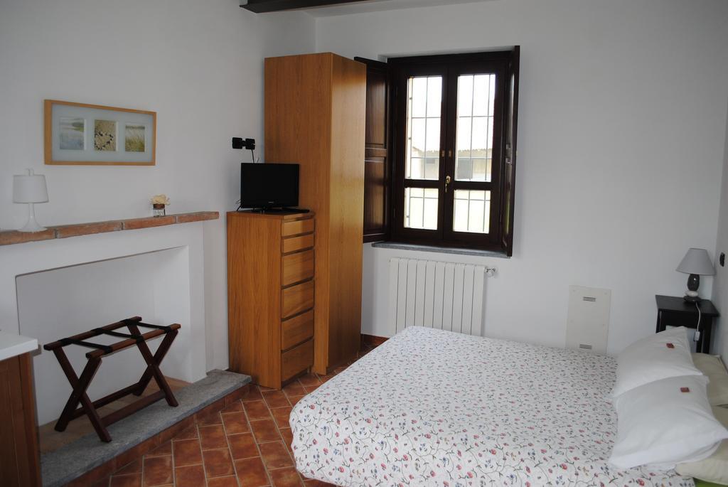 Agriturismo Cascina Mora Pavia Oda fotoğraf